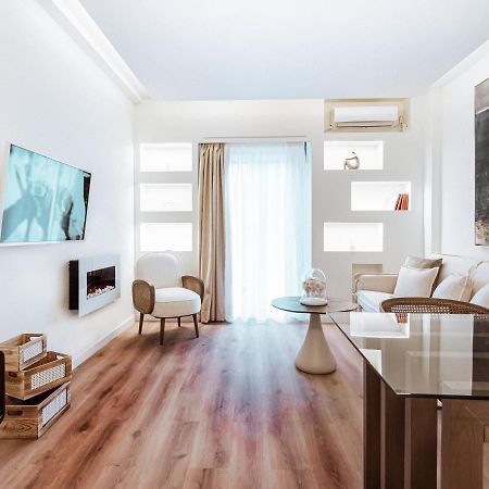 Luxury Apartment In The Heart Of The City - 1Br Athènes Extérieur photo