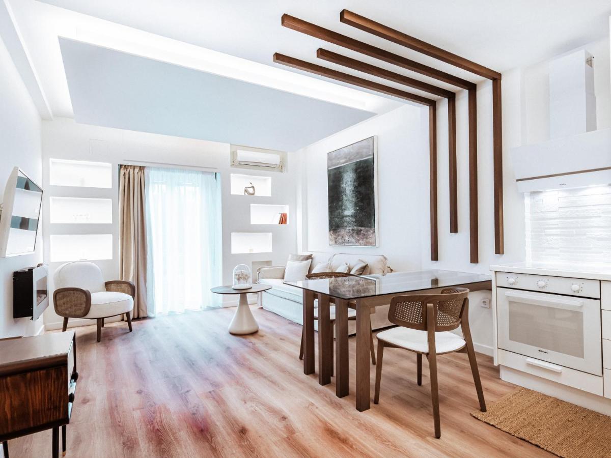 Luxury Apartment In The Heart Of The City - 1Br Athènes Extérieur photo