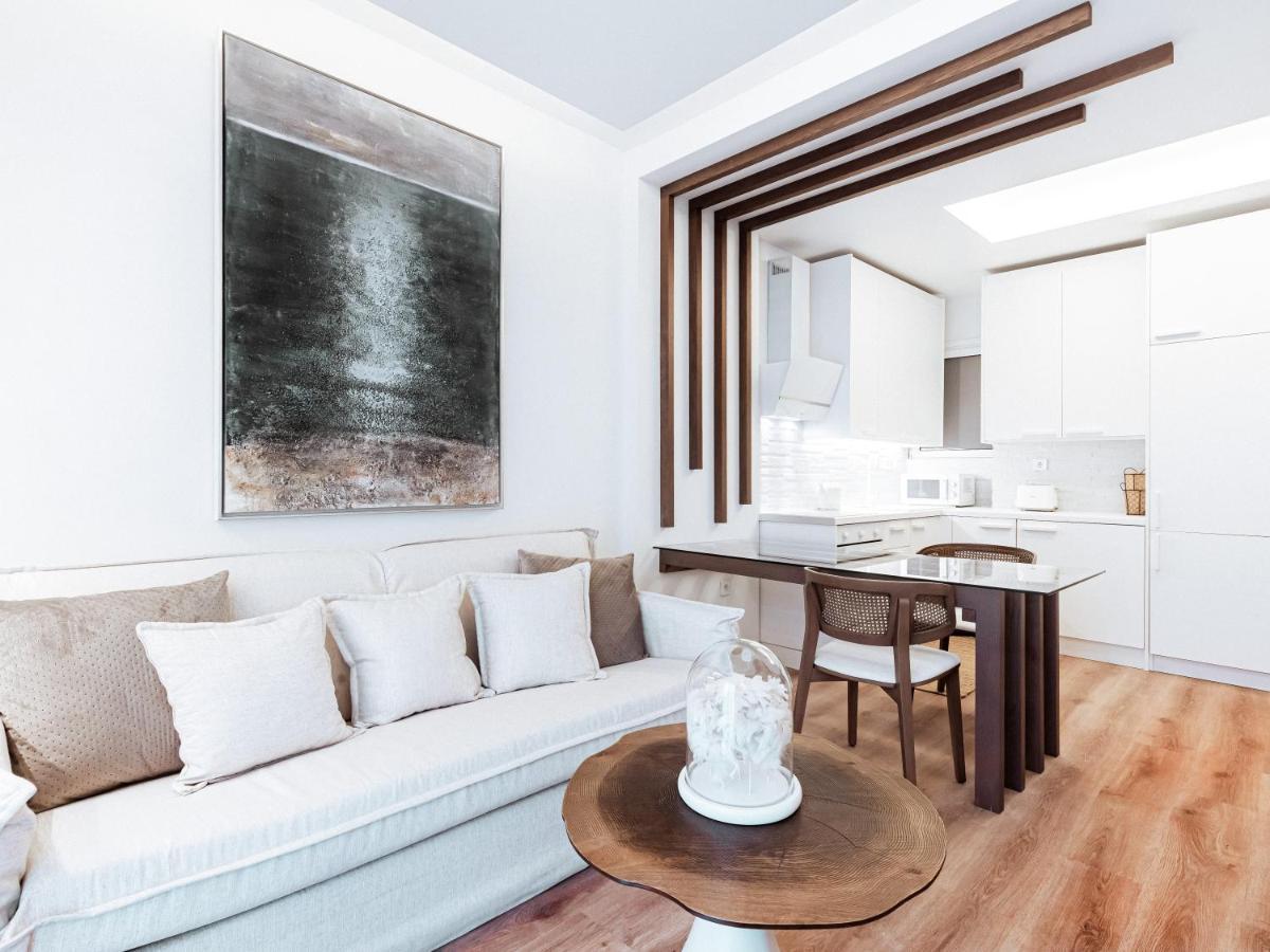 Luxury Apartment In The Heart Of The City - 1Br Athènes Extérieur photo