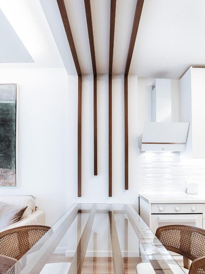 Luxury Apartment In The Heart Of The City - 1Br Athènes Extérieur photo